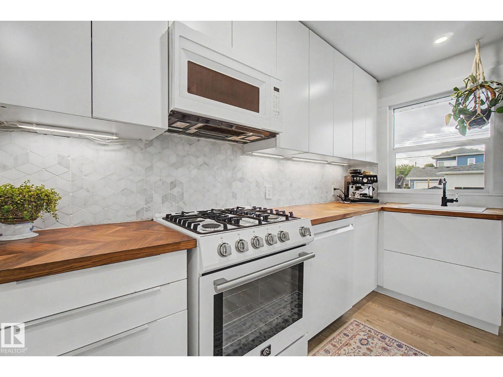 15771 106A AV NW