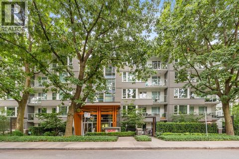 118 255 W 1ST STREET North Vancouver BC V7M3G8