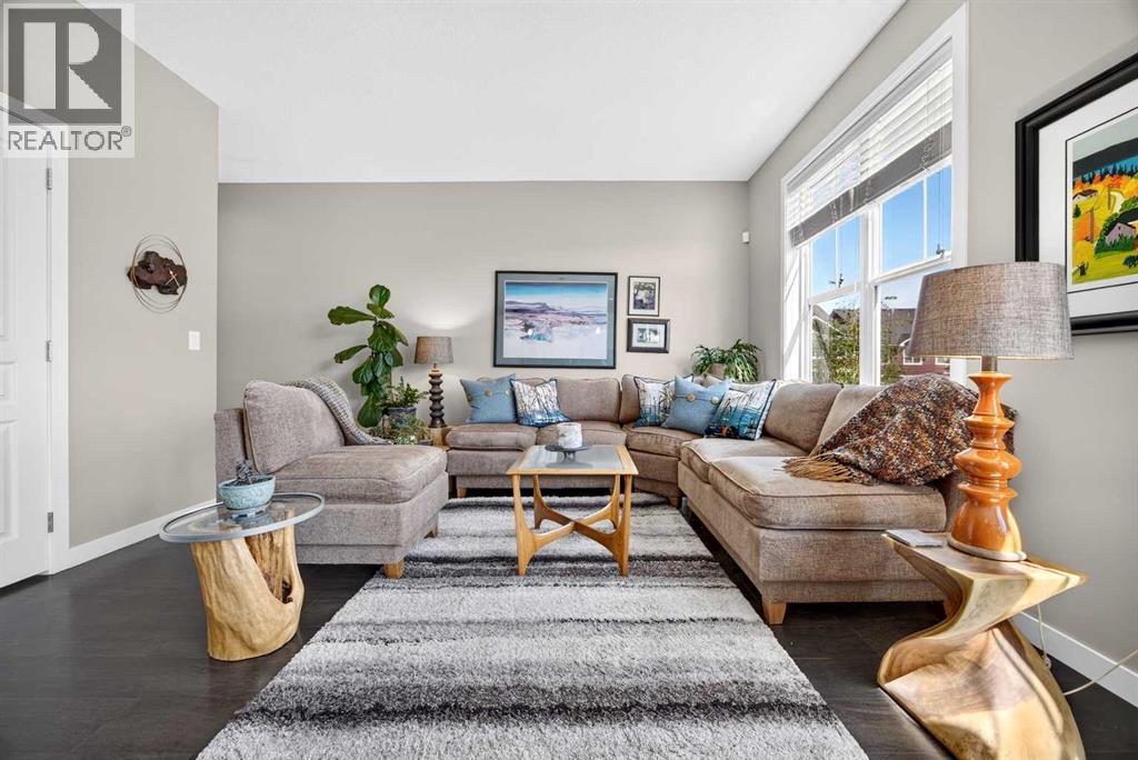 905, 881 Sage Valley Boulevard NW