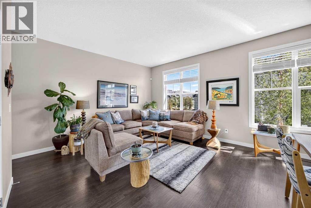 905, 881 Sage Valley Boulevard NW