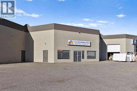 360 Spedding Court Unit# 4 Kelowna BC V1X7K9