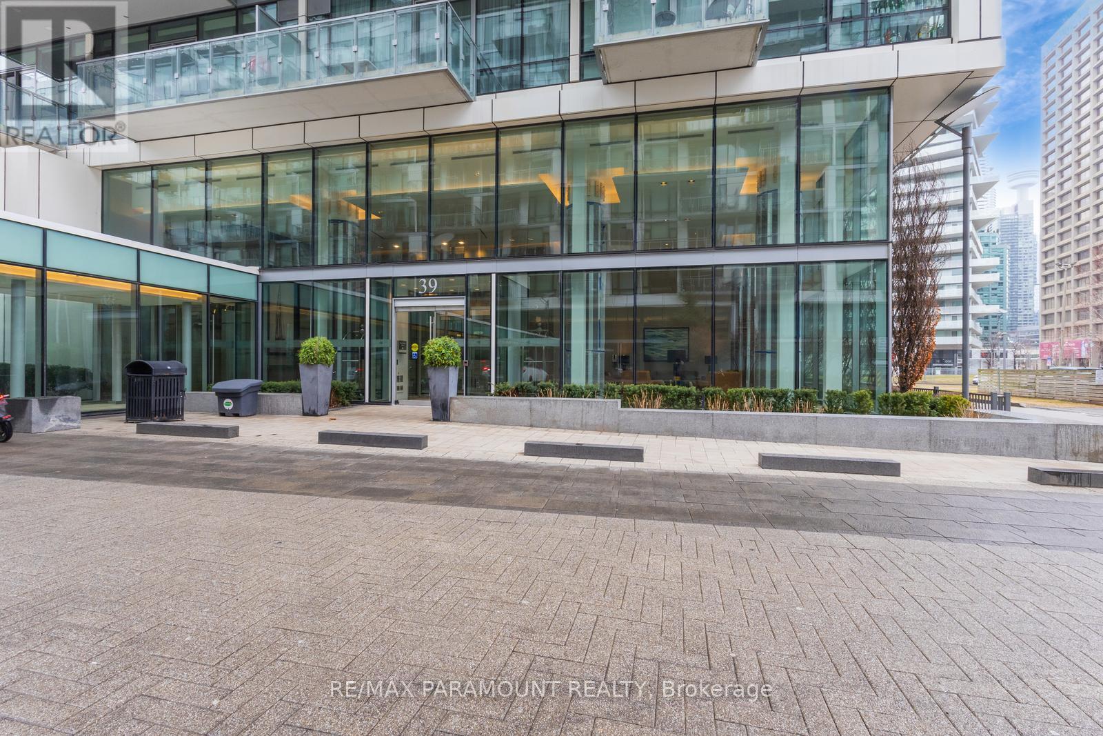 1101 - 39 QUEENS QUAY E