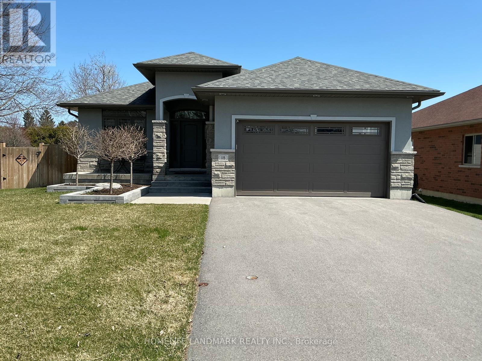 18 LAKEWOOD CRESCENT