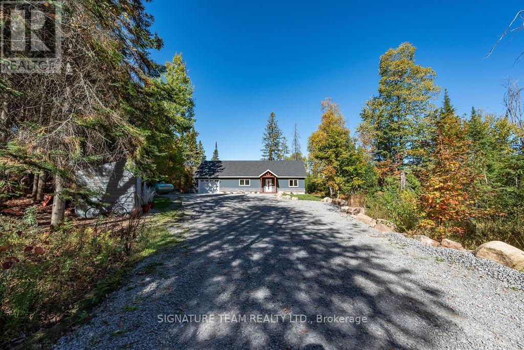 Photo 1 of 50 — 42 HUDSON TRAIL, Bonnechere Valley, ON K0J1T0