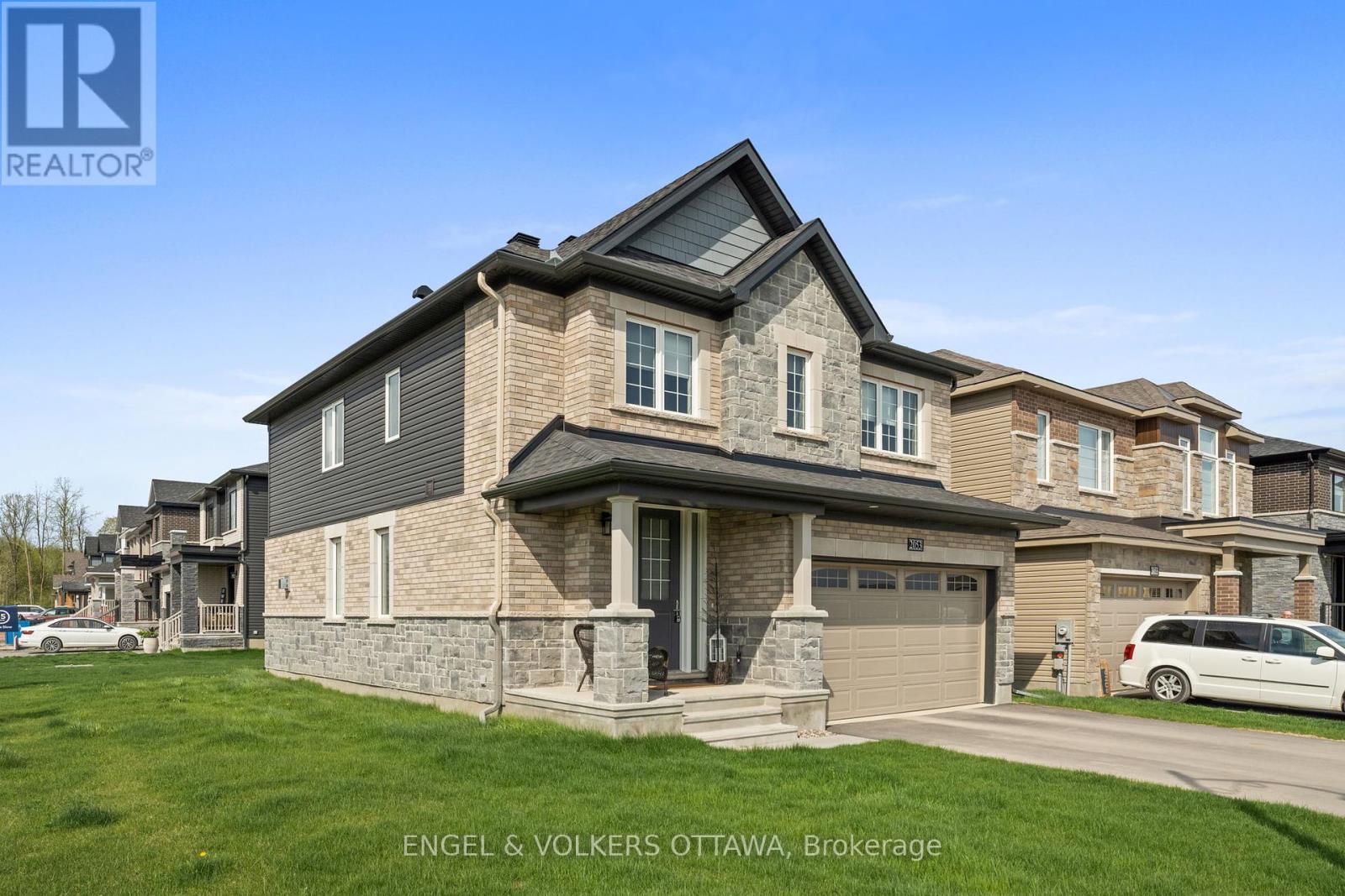 2053 WANDERER AVENUE