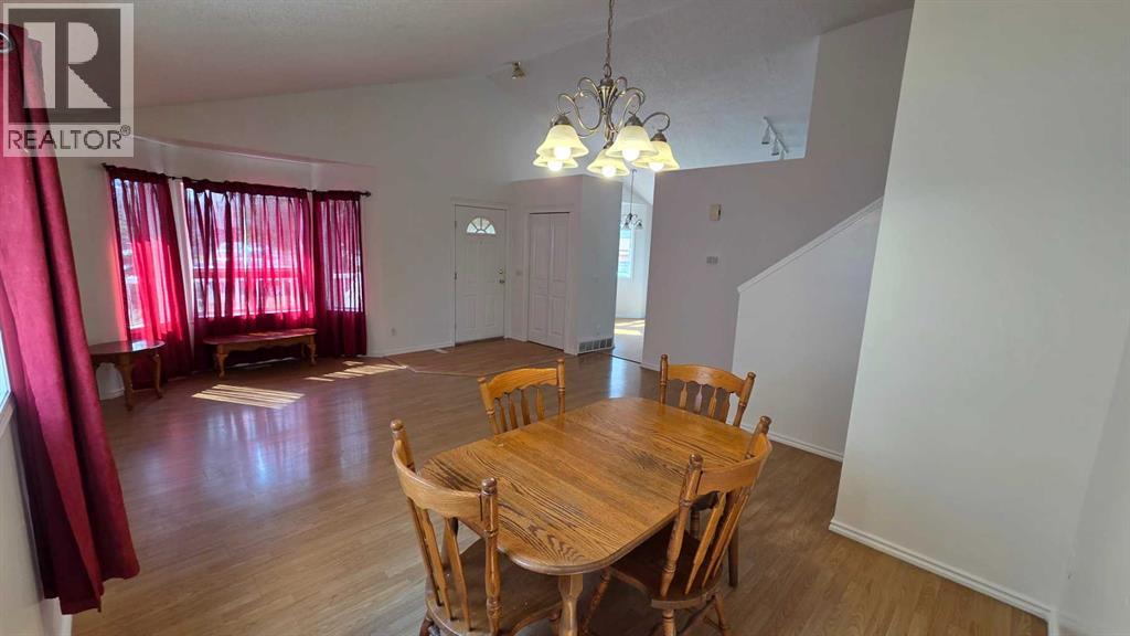 155 Applefield Close SE