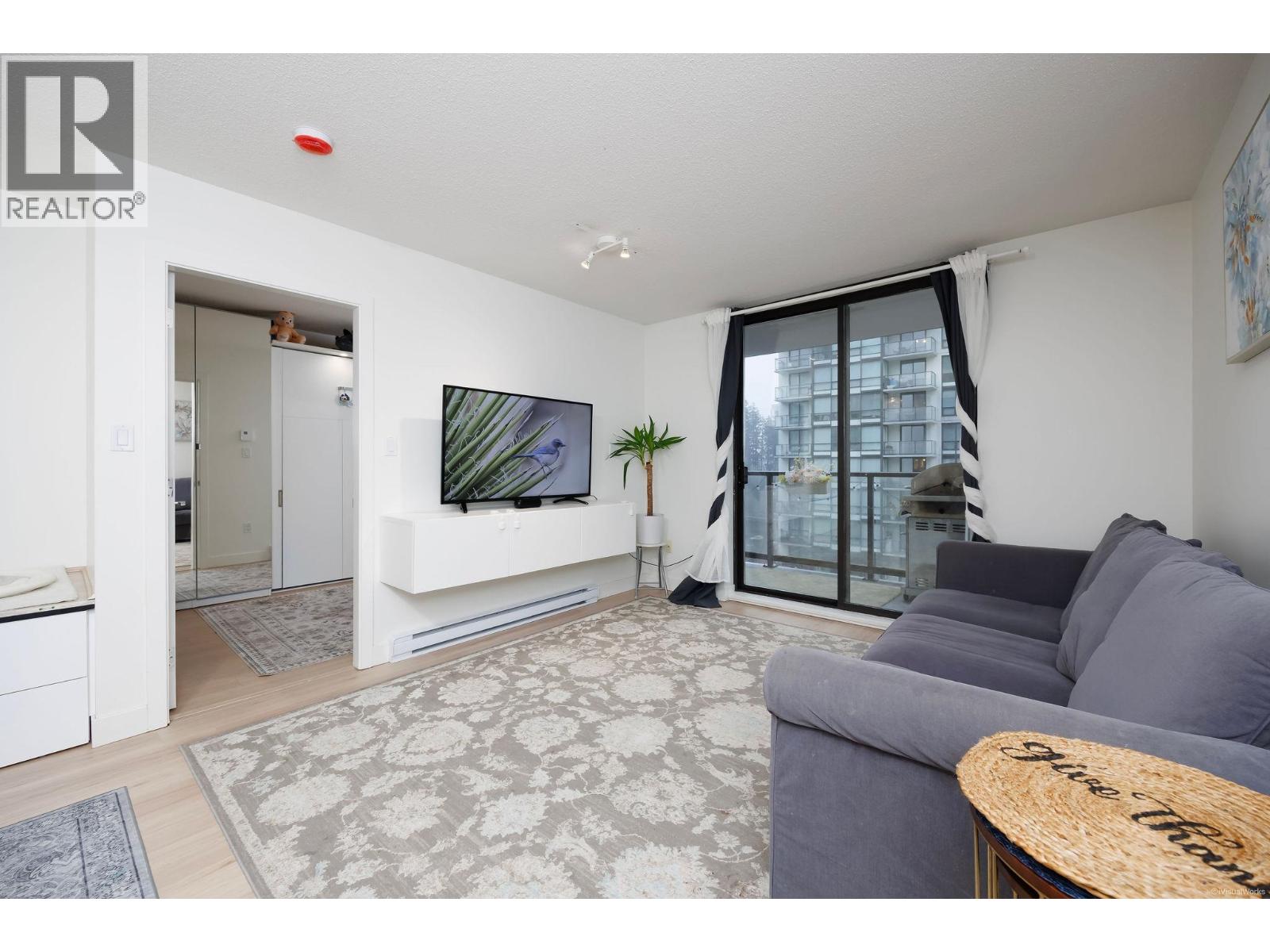 1103 2979 GLEN DRIVE