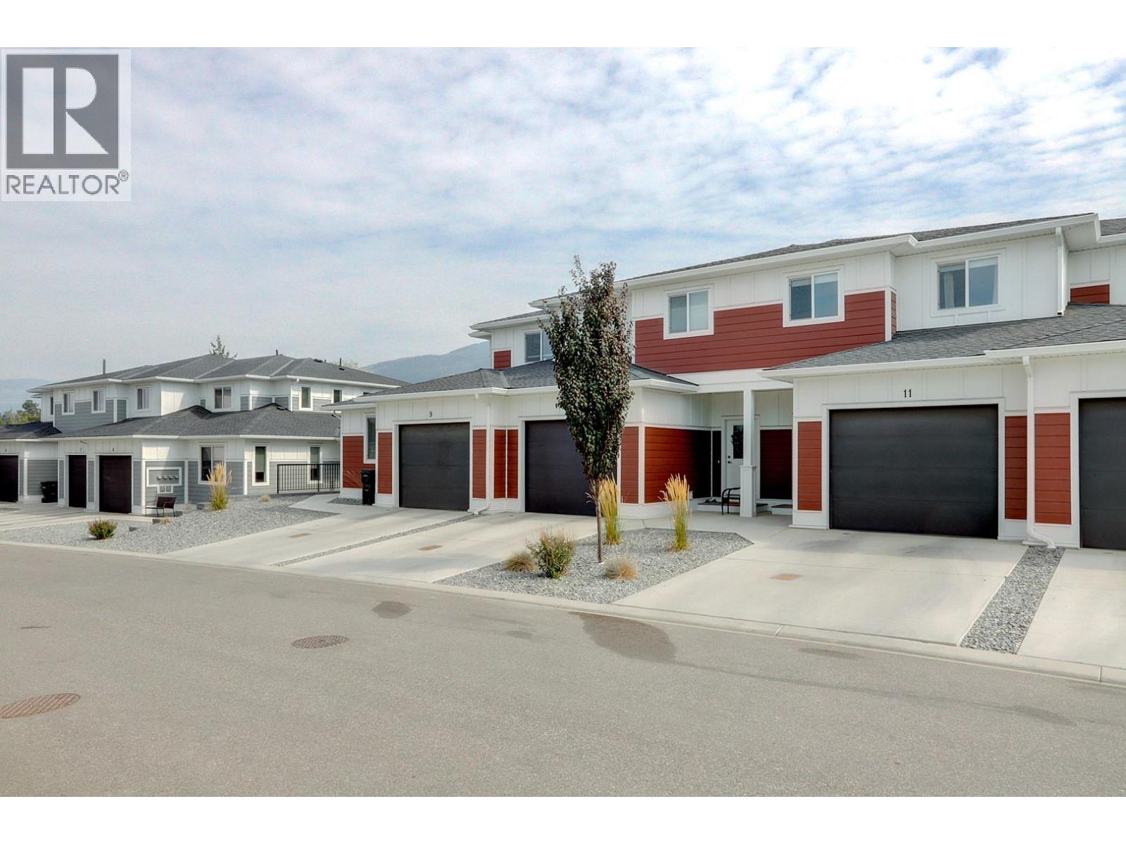 1999 15 Avenue Unit# 11