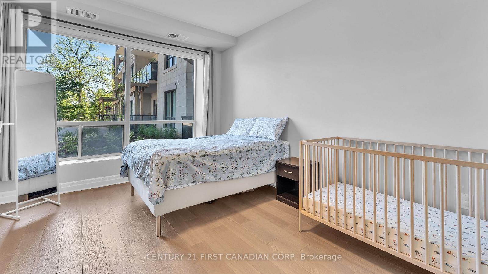 118 - 1200 COMMISSIONERS ROAD W