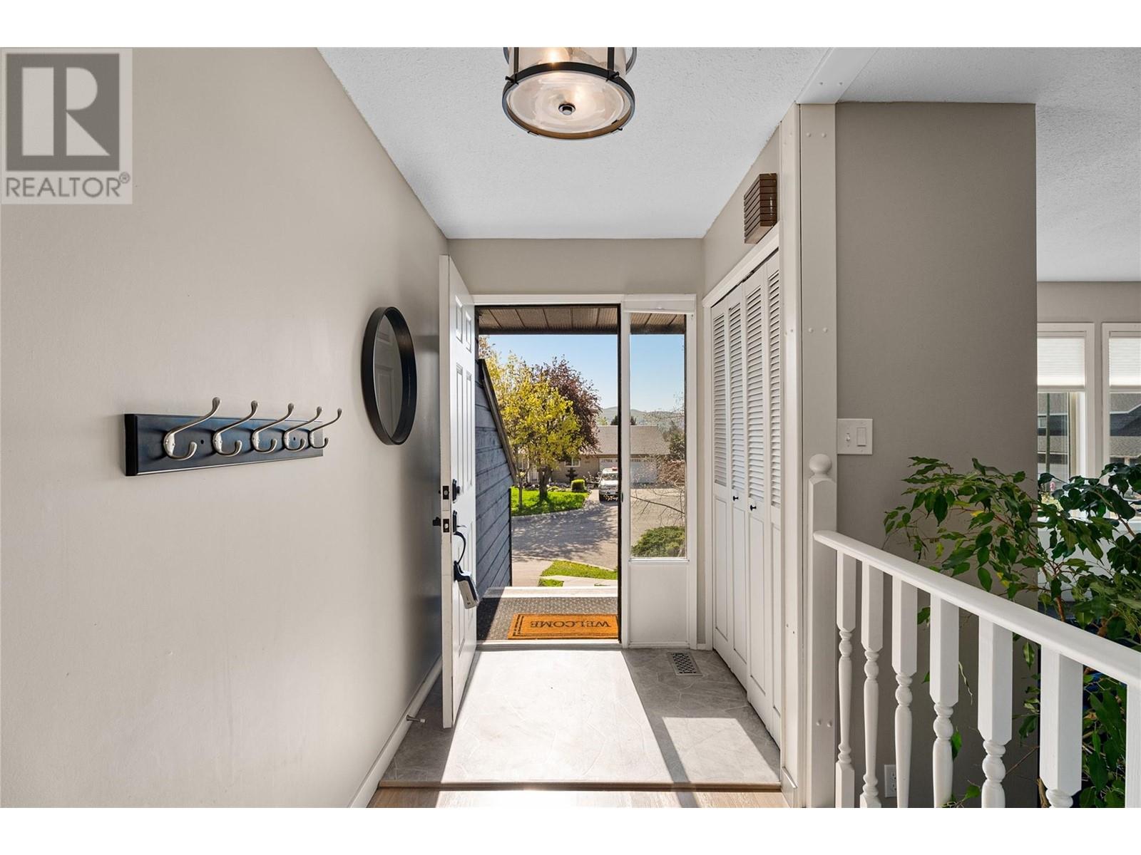 2274 MACINTYRE Place
