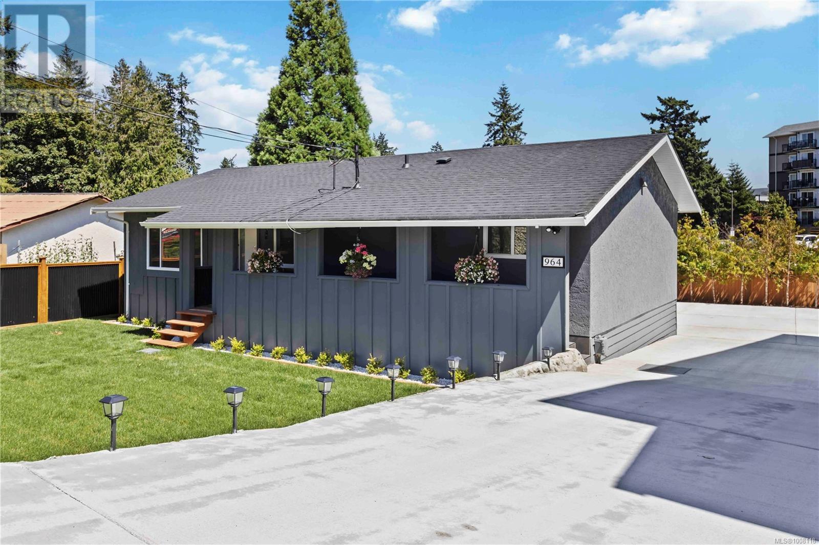 964 Loch Glen Pl