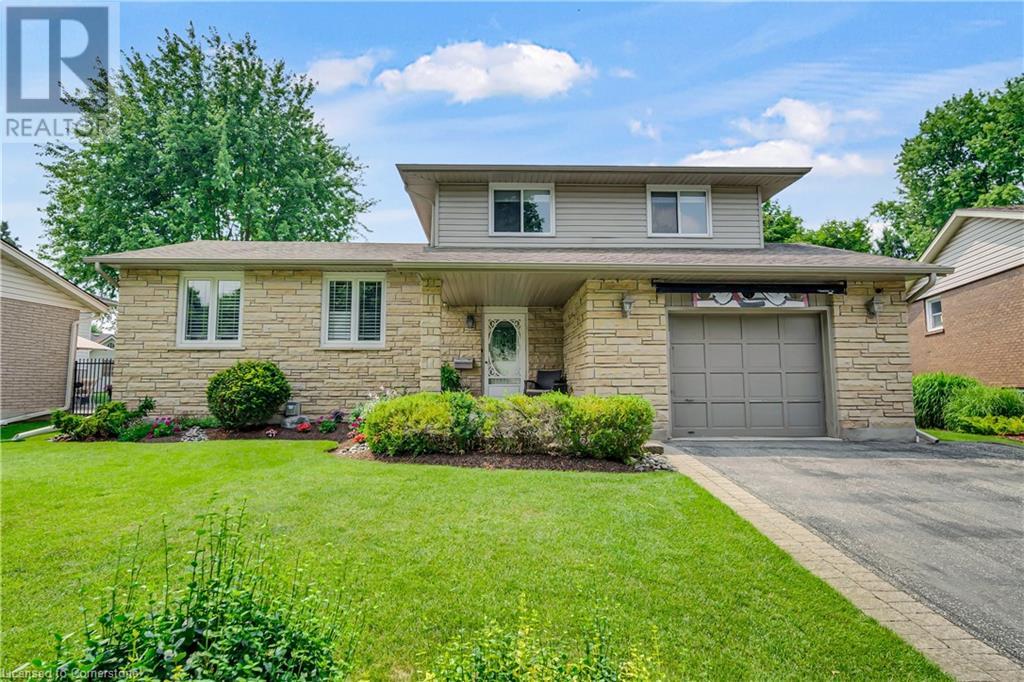 126 WINDING Way