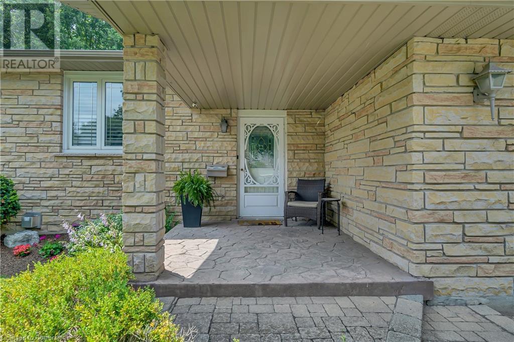 126 WINDING Way