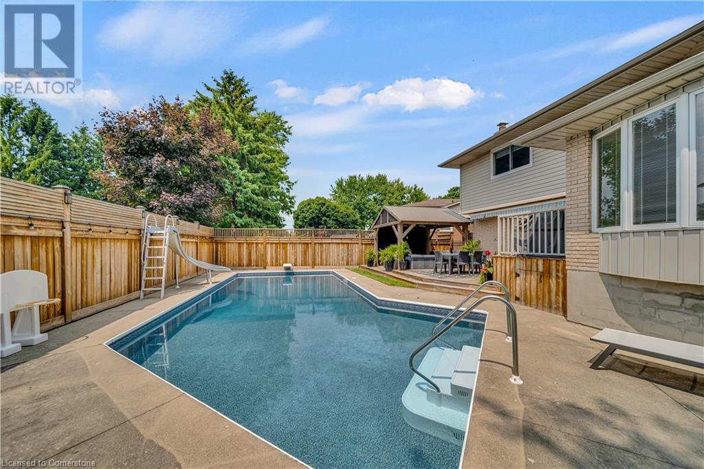 126 WINDING Way