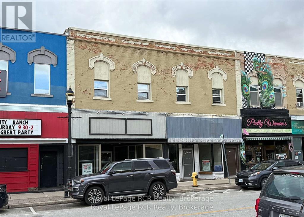 925 & 927 2ND AVENUE E