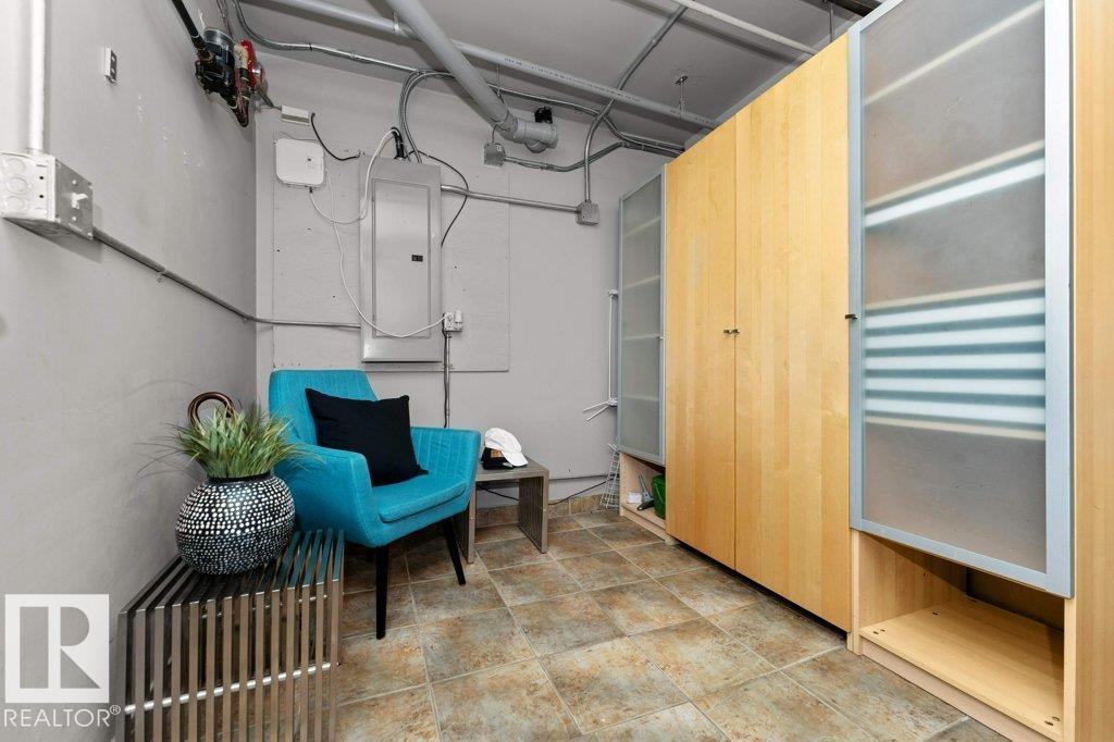 #002 10249 104 ST NW