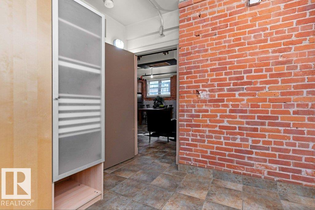 #002 10249 104 ST NW