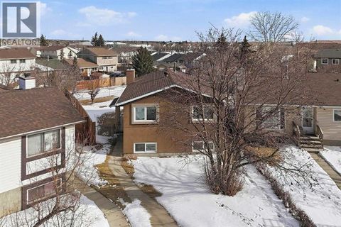 40 Falbury Bay NE Calgary AB T3J1H6