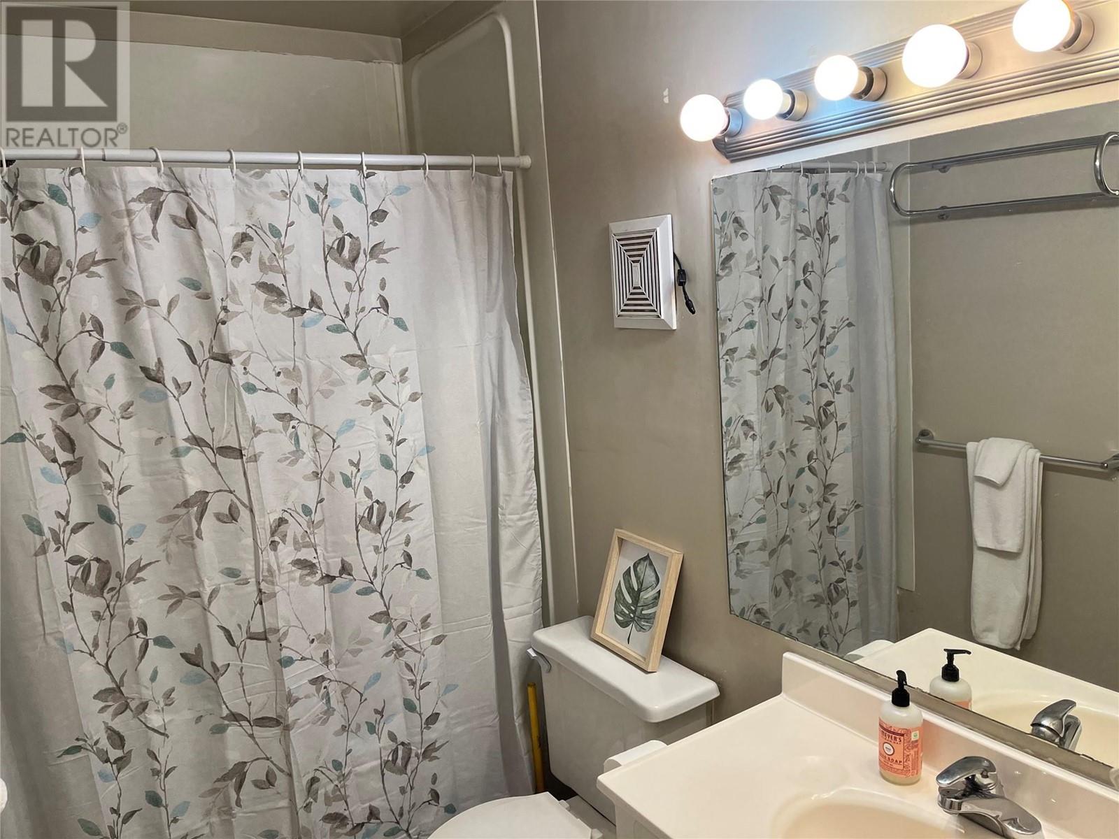 3355 Skaha Lake Road