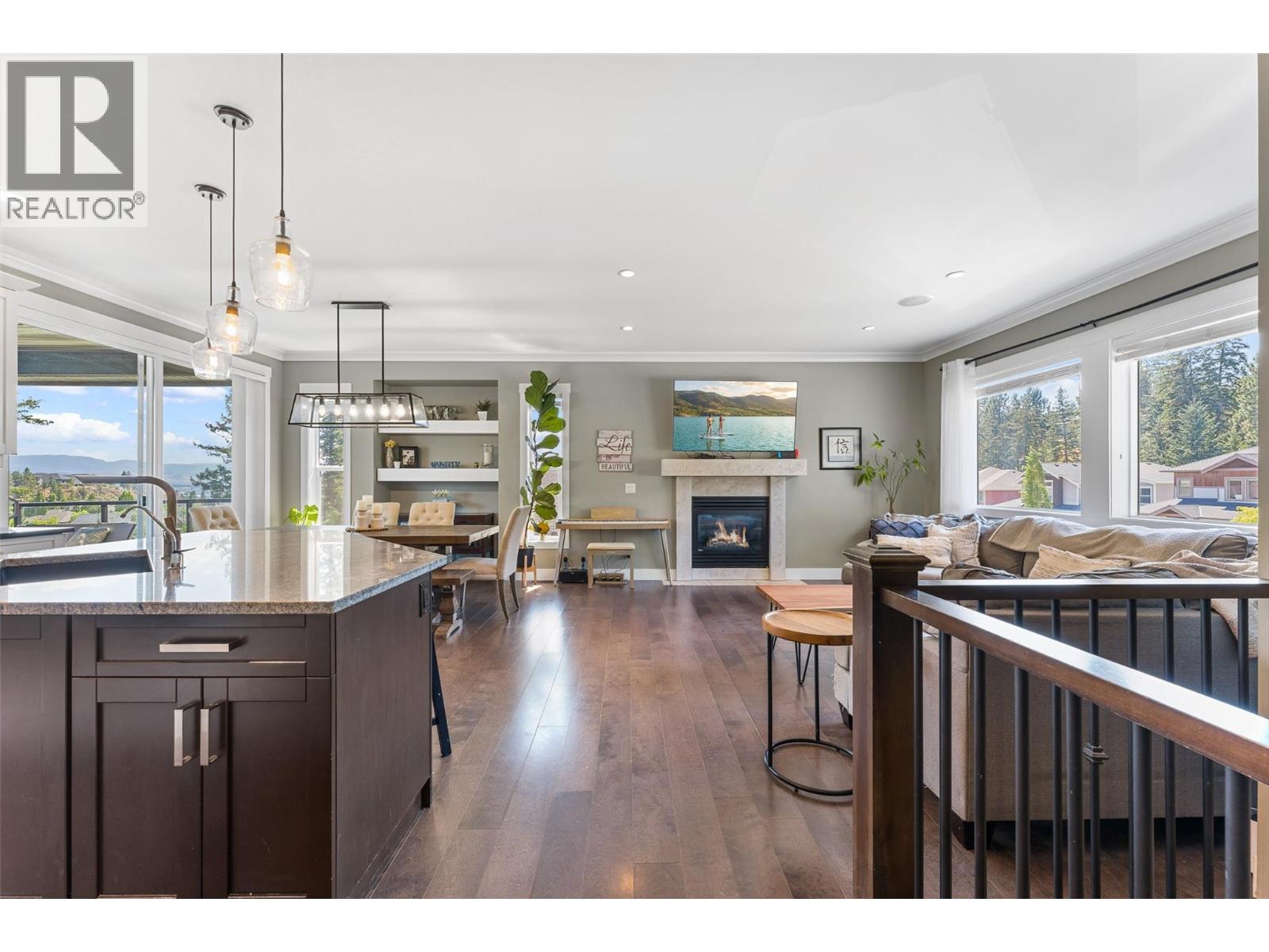 13157 Shoreline Drive