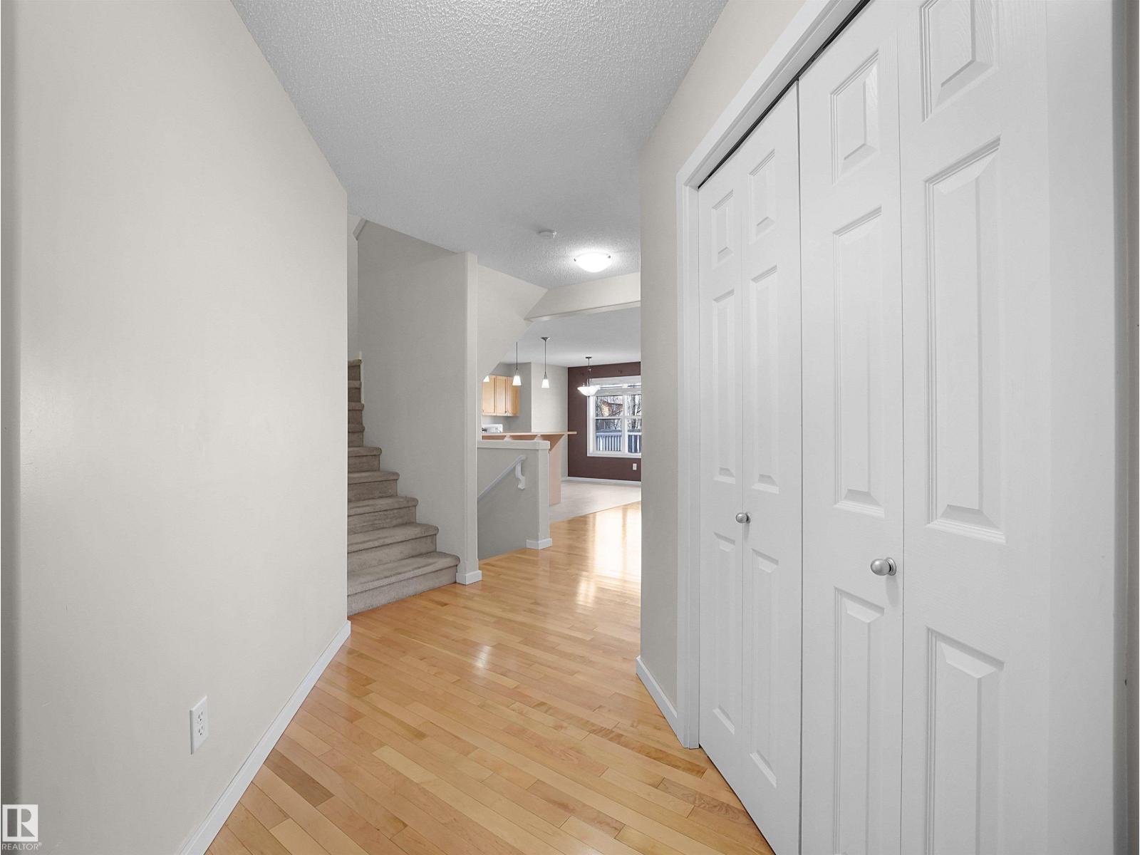 3428 28 ST NW