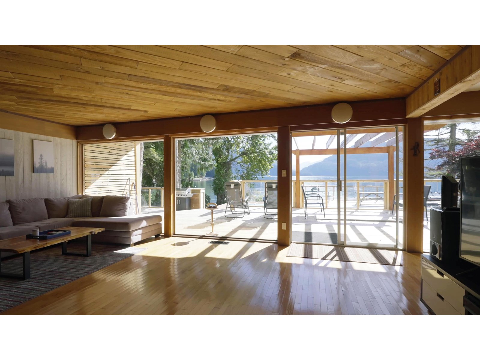 6507 ROCKWELL DRIVE|Harrison Lake