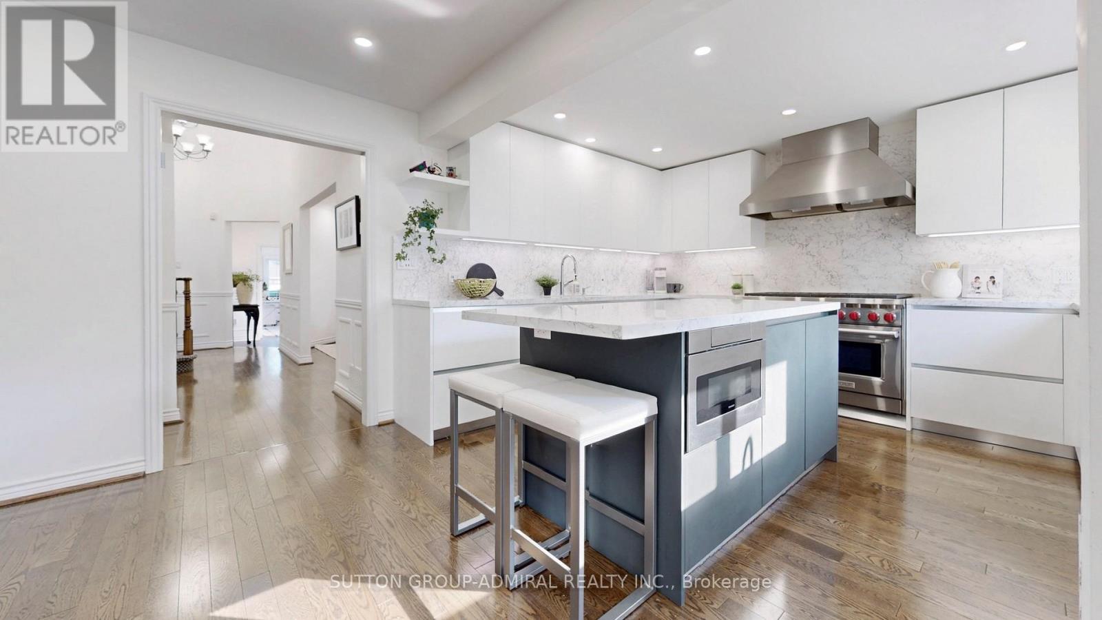 122 EDMUND SEAGER DRIVE