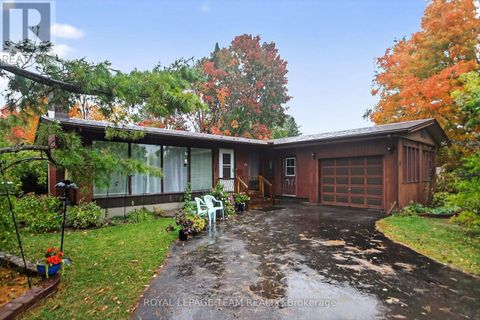 46 QUINPOOL CRESCENT Ottawa ON K2H6J1