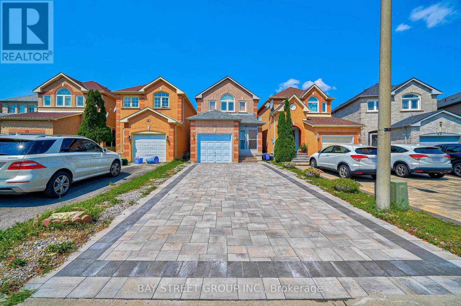 Photo 1 of 32 — 73 Mindy Crescent, Markham, ON L3S3X3