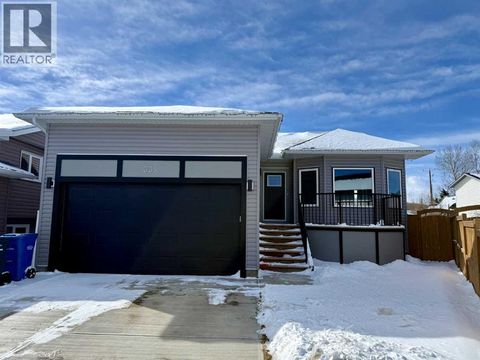 335 Sheep River Place Okotoks AB T1S1N7