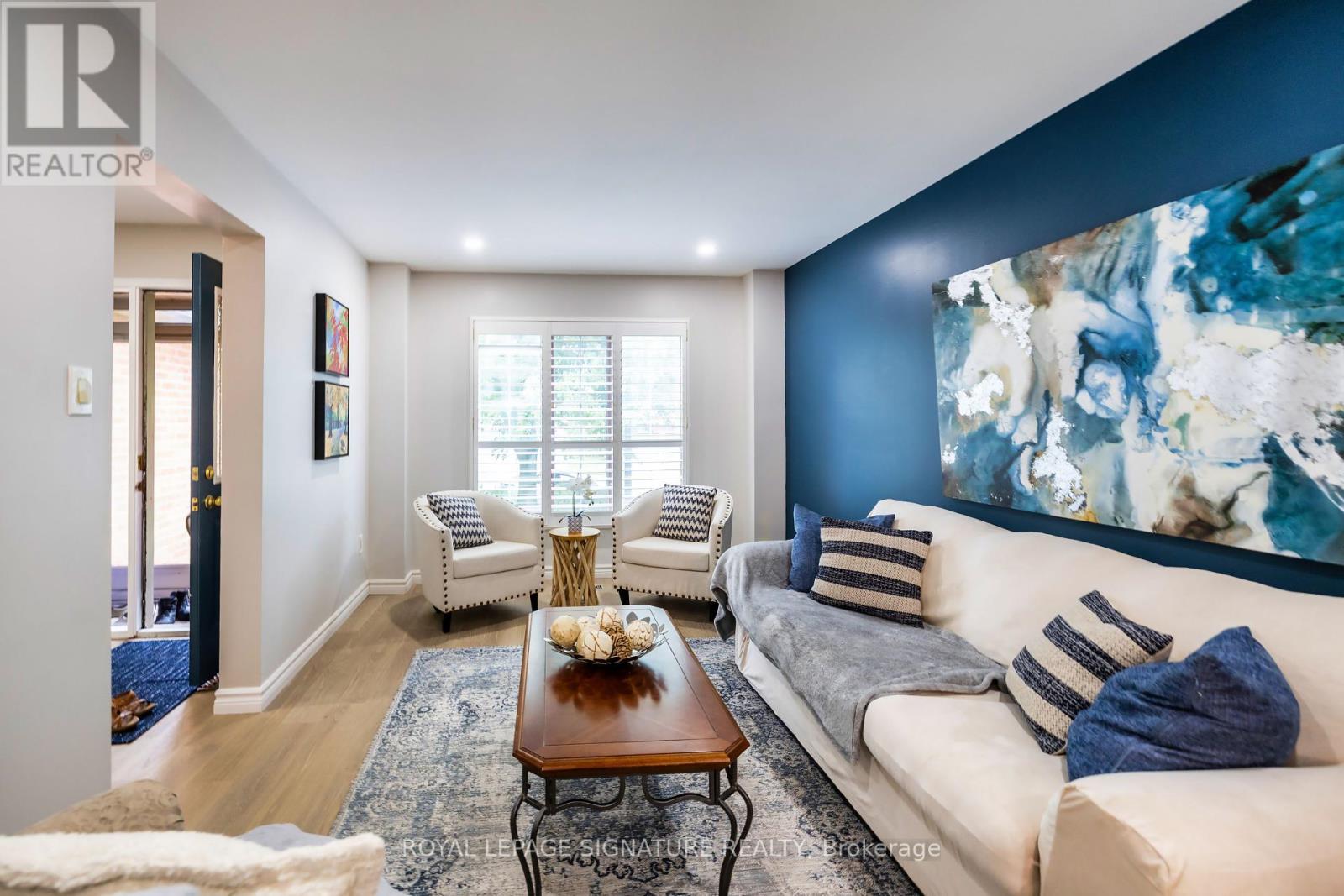 27 TWELVE OAKS DRIVE
