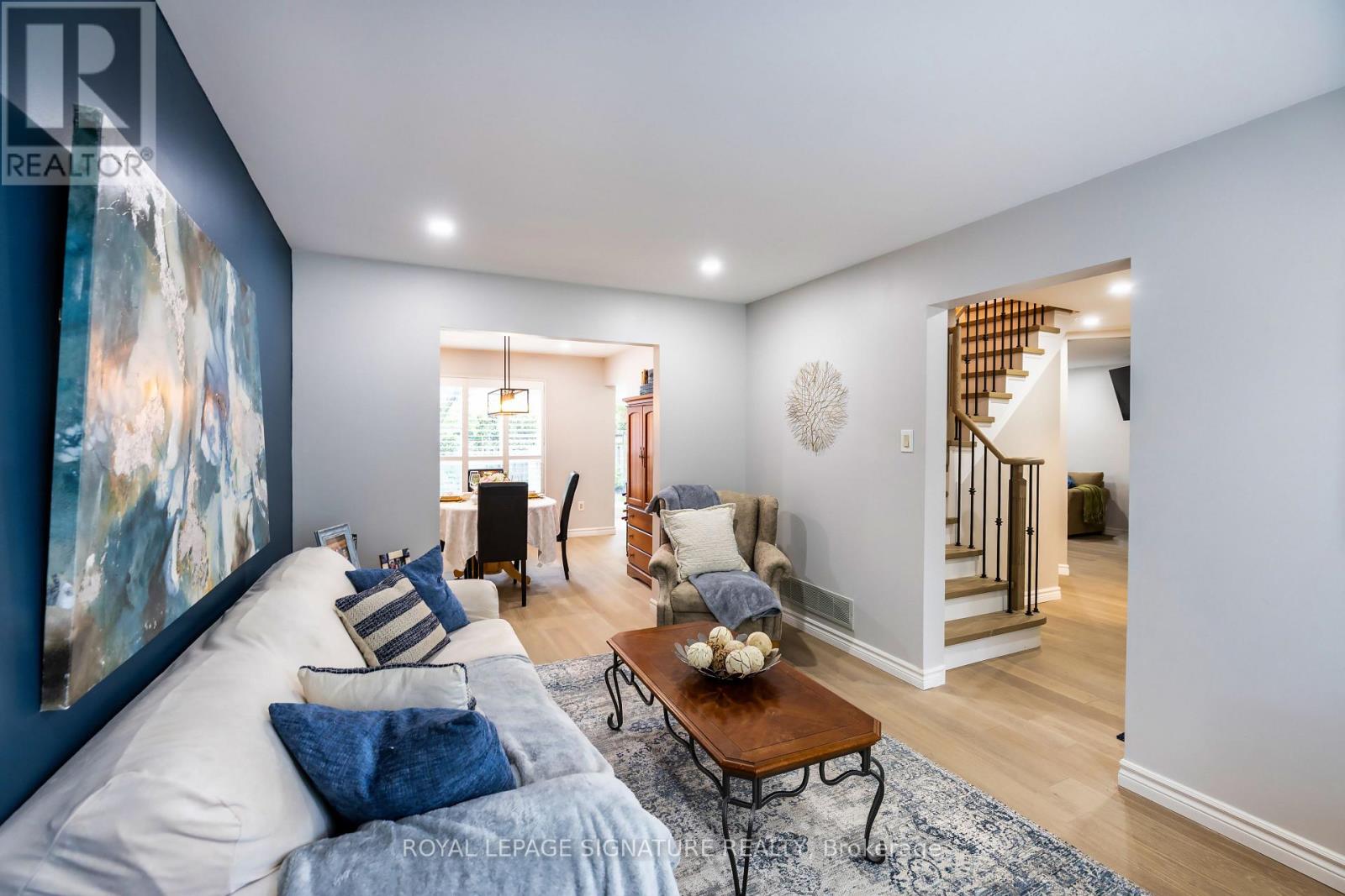 27 TWELVE OAKS DRIVE
