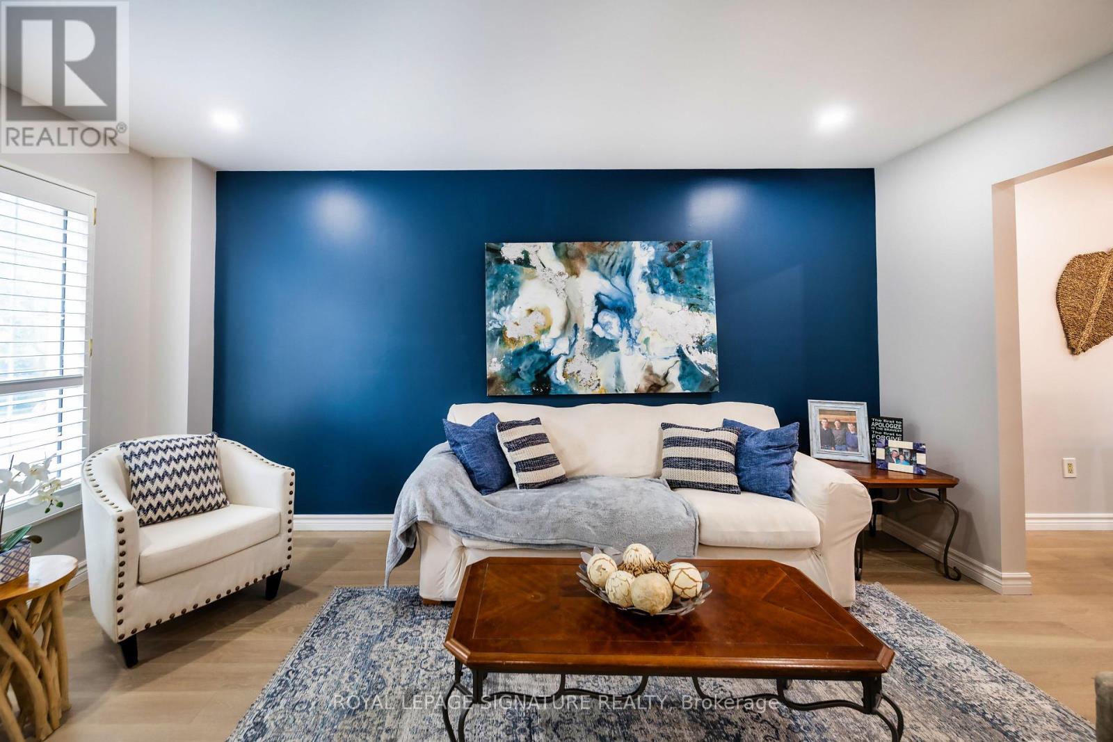 27 TWELVE OAKS DRIVE