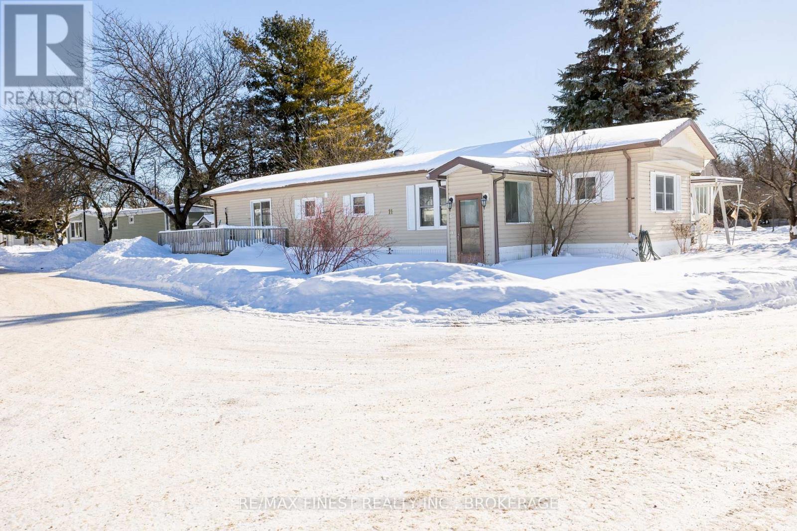 11 POWLEY GARDEN DRIVE