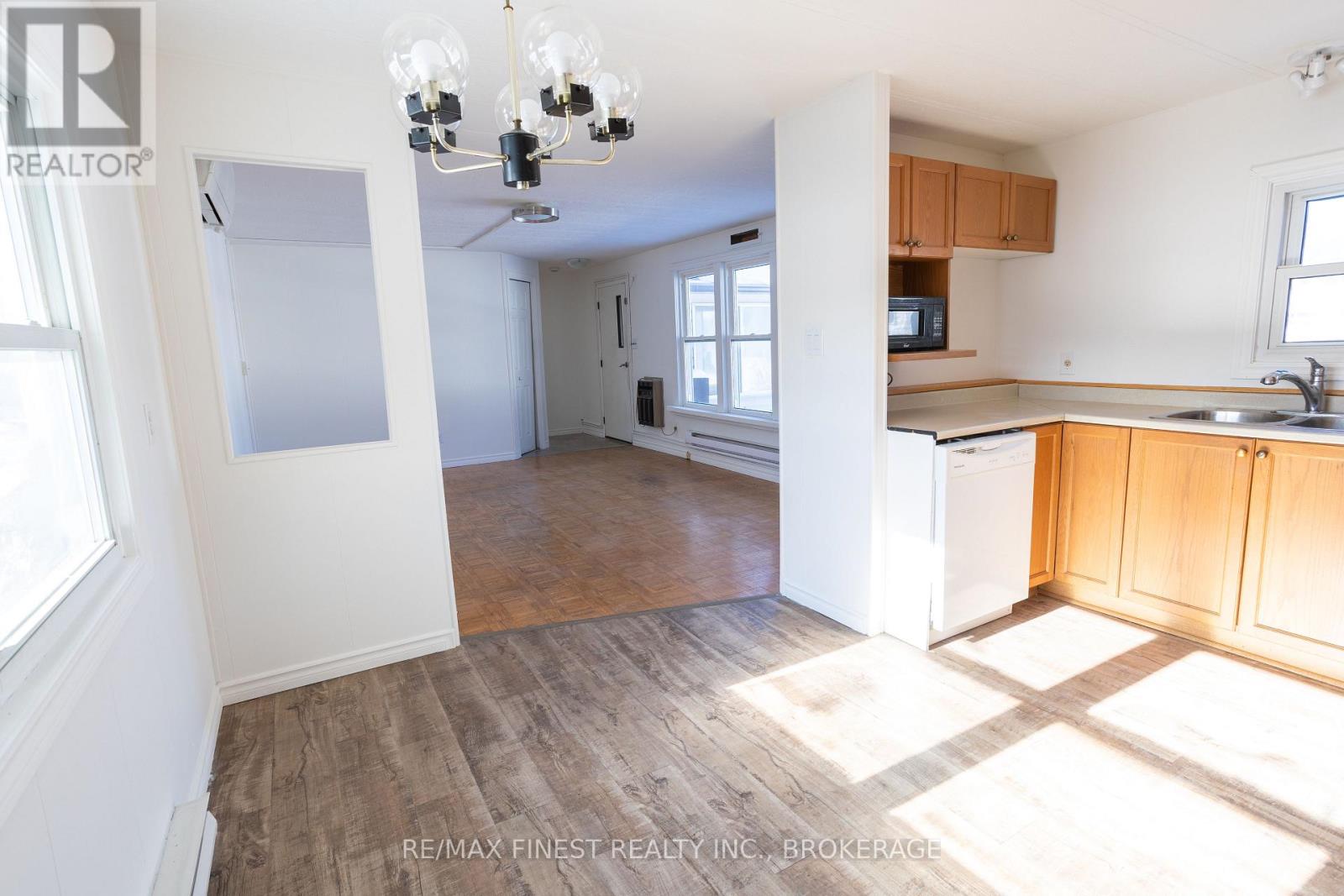 11 POWLEY GARDEN DRIVE