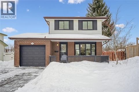 21 FOREST GLEN Court Kitchener ON N2N1E1