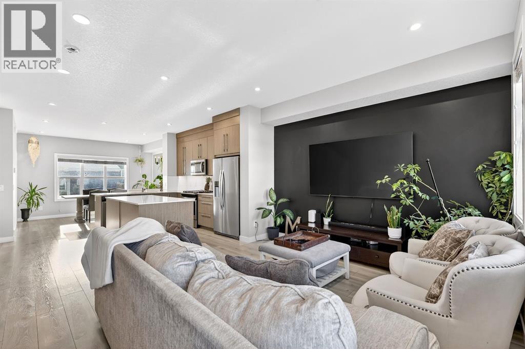 472 West Lakeview Drive