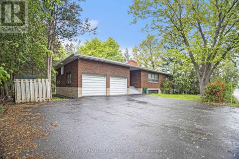 1128 CUMMINGS AVENUE Ottawa ON K1J7R8