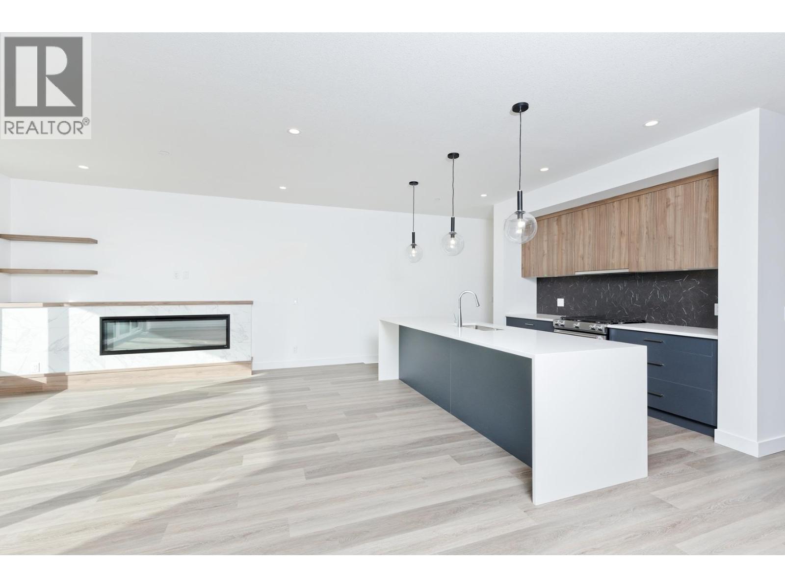2735 Shannon Lake Road Unit# 402