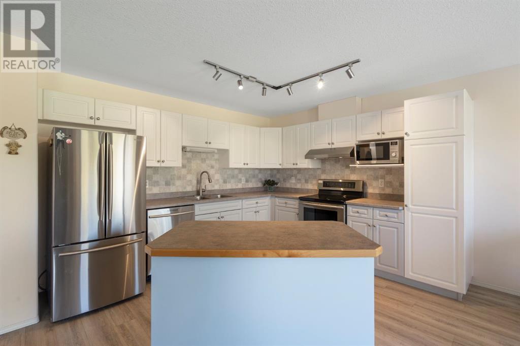 505 Epiphany Bay