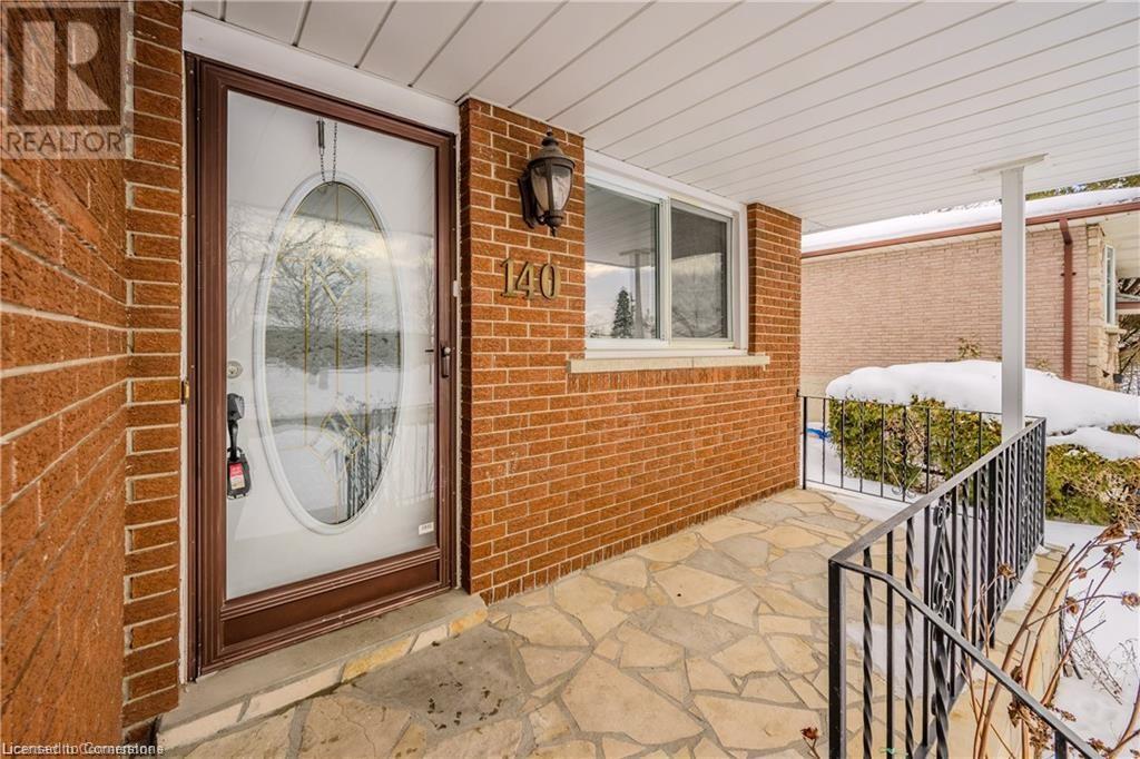 140 BRANT Avenue