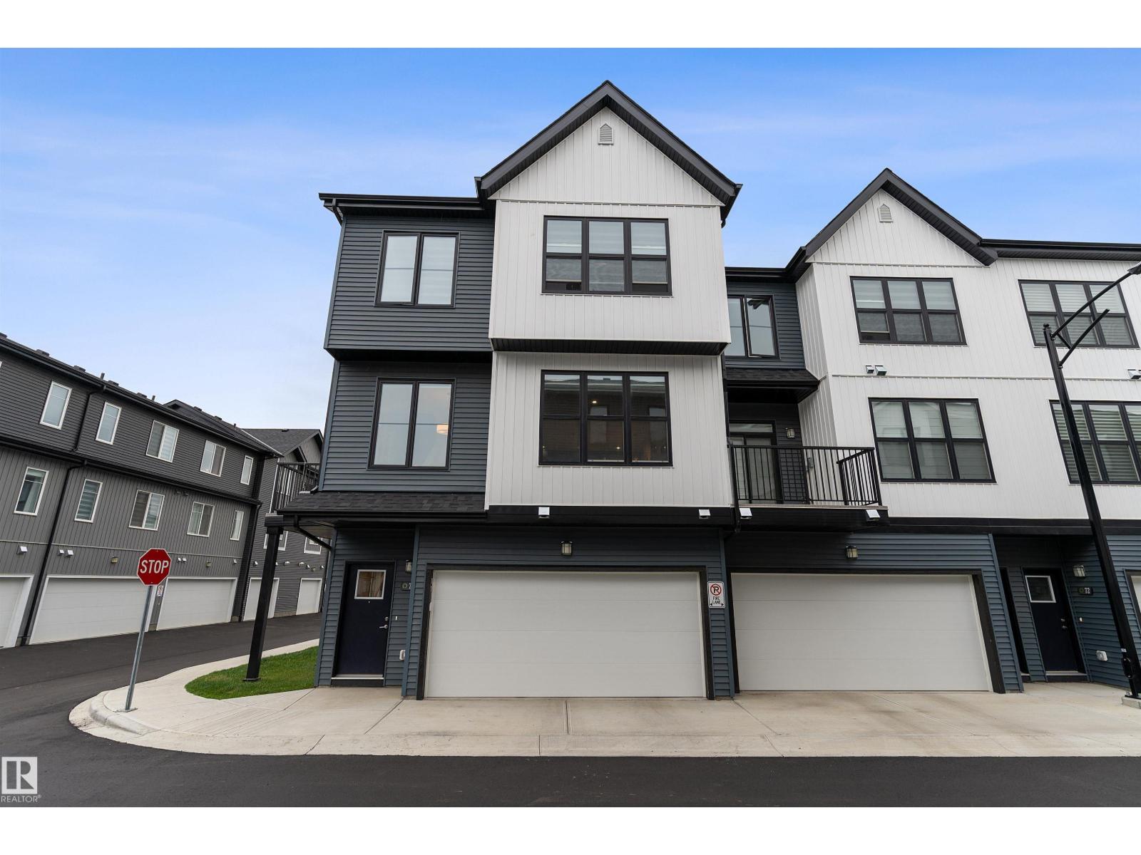 #70 6905 25 AV SW