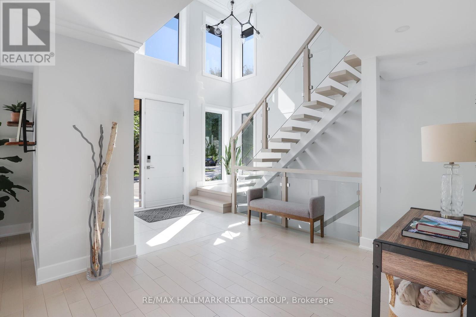 668 MANSFIELD AVENUE