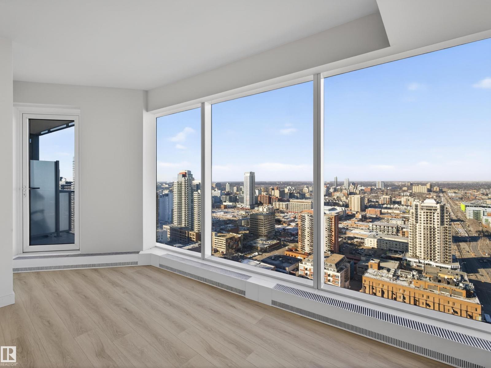 #2612 10360 102 ST NW