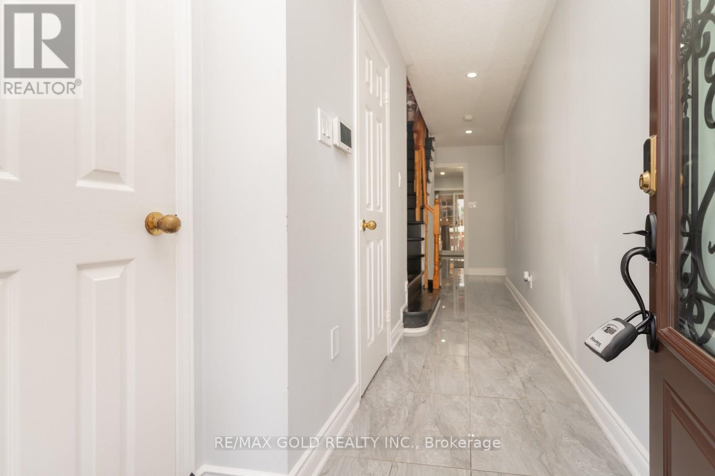 135 MORNINGMIST STREET