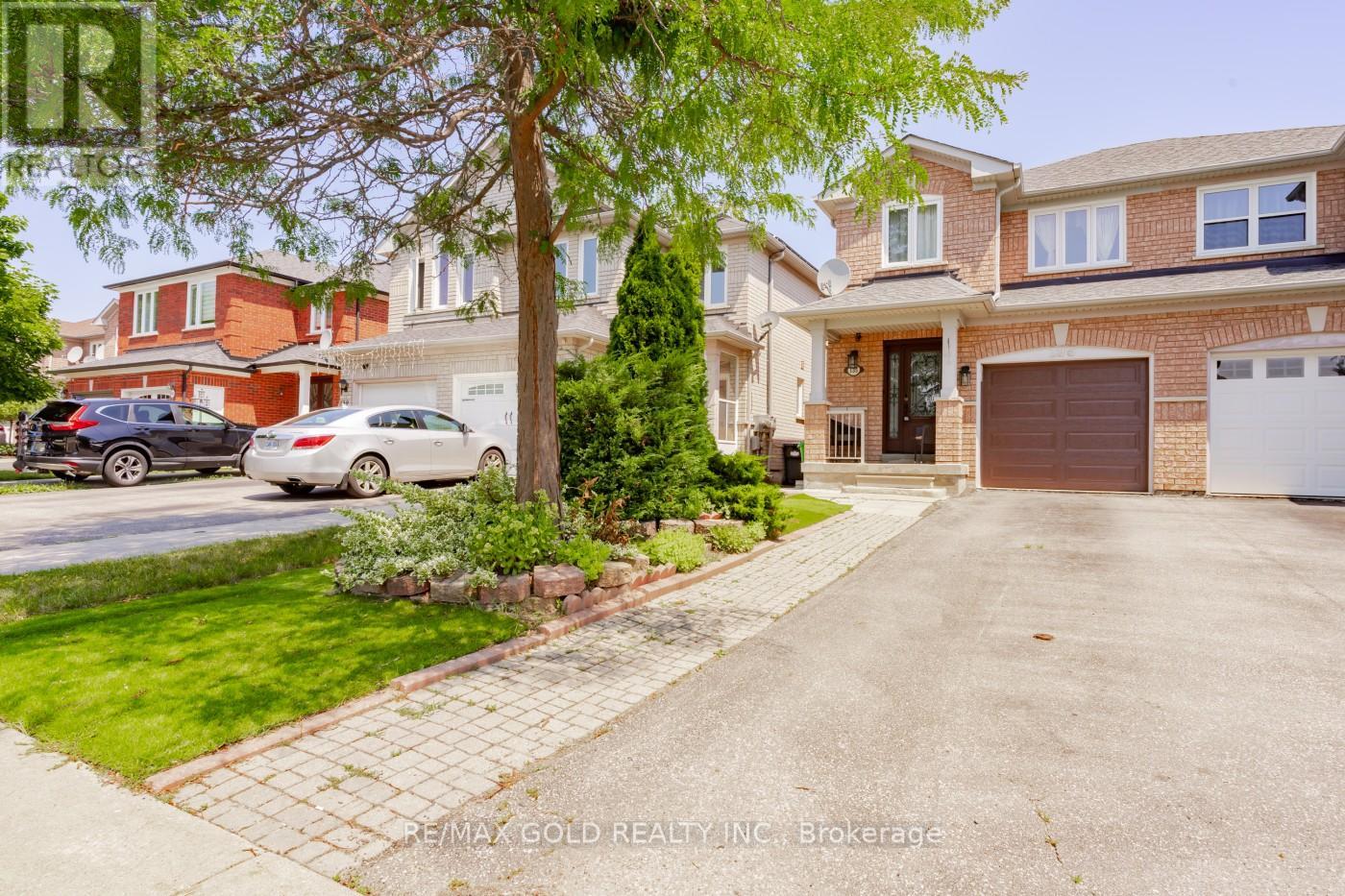 135 MORNINGMIST STREET