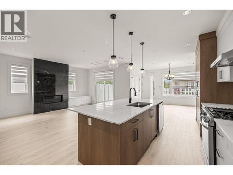 840 Grenfell Avenue Unit# 1 Kelowna BC V1Y5J4