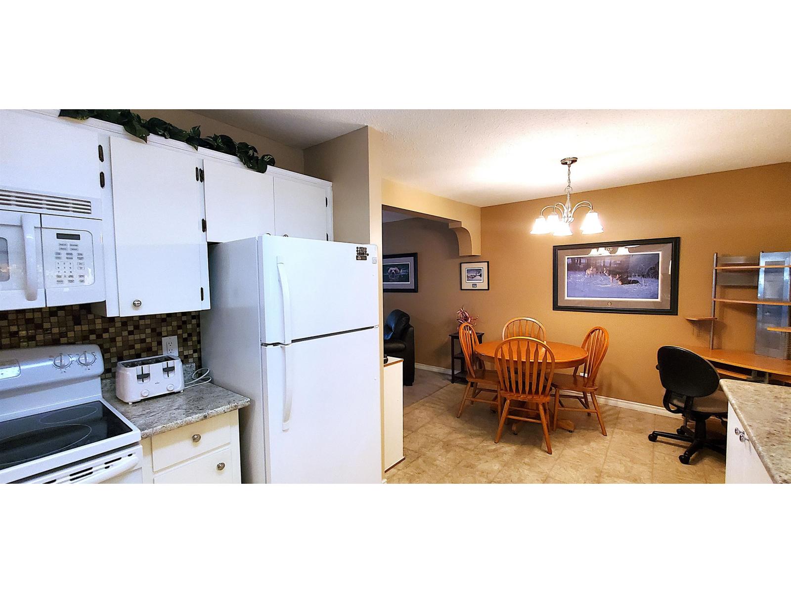 202 33464 GEORGE FERGUSON WAY