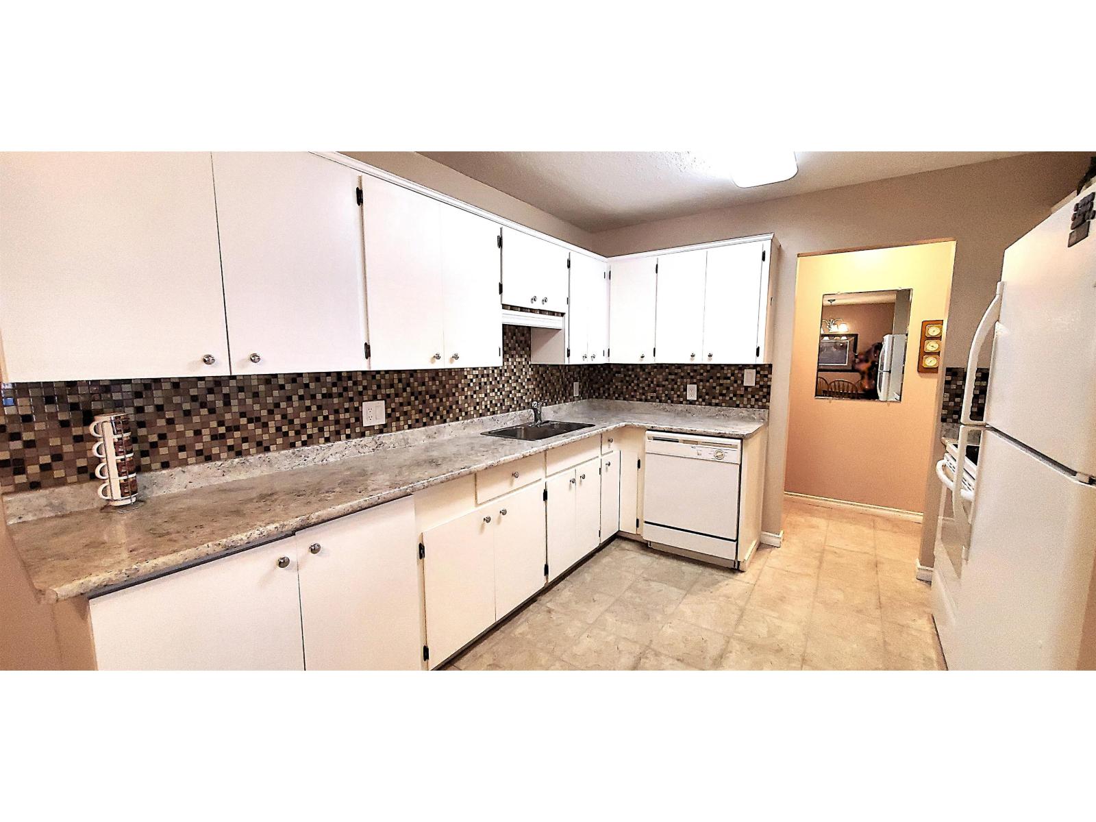 202 33464 GEORGE FERGUSON WAY