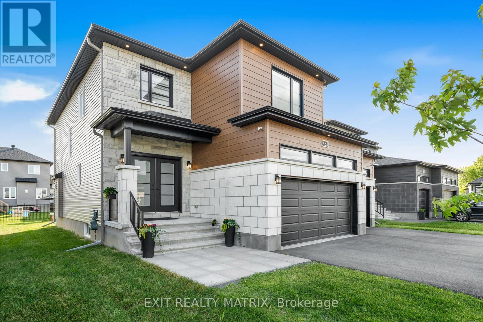 461 AURORA STREET